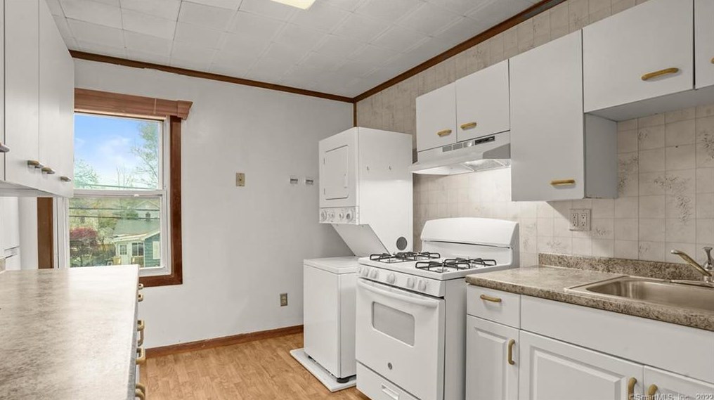 24 Pulaski St #2, Norwalk, CT 06851