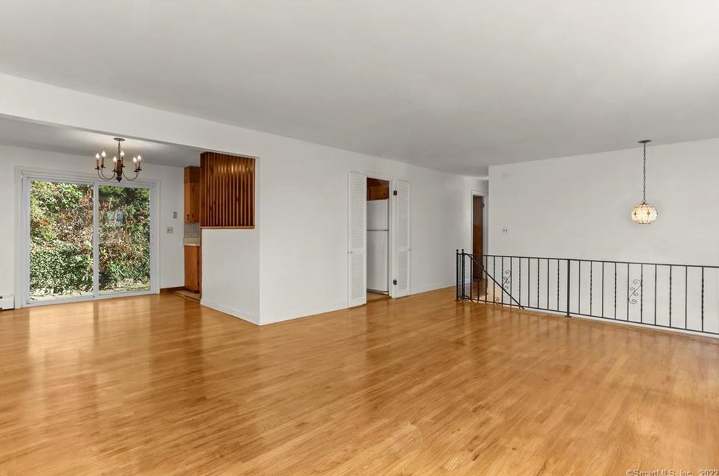 25 Shady Ln, New Canaan, CT 06840
