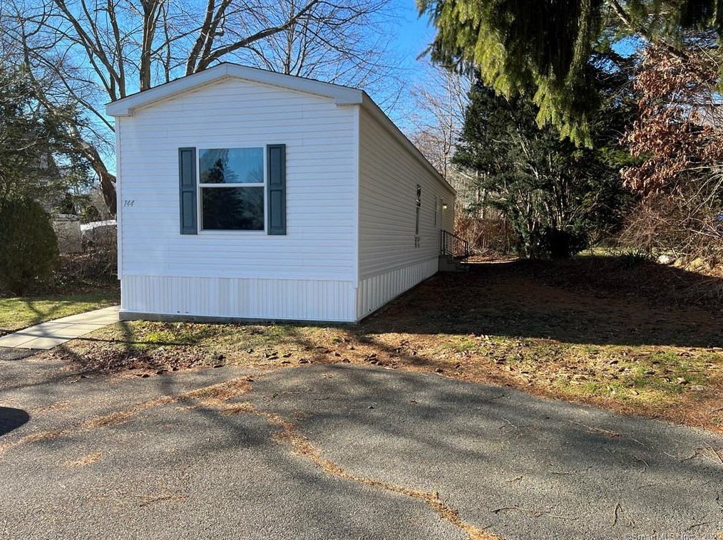 144 Boyd Dr, Waterbury, CT 06712