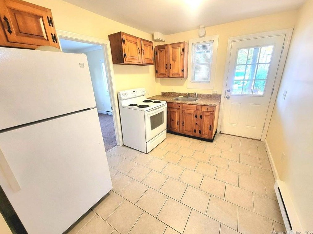 46 Mountain St #1, Vernon, CT 06066