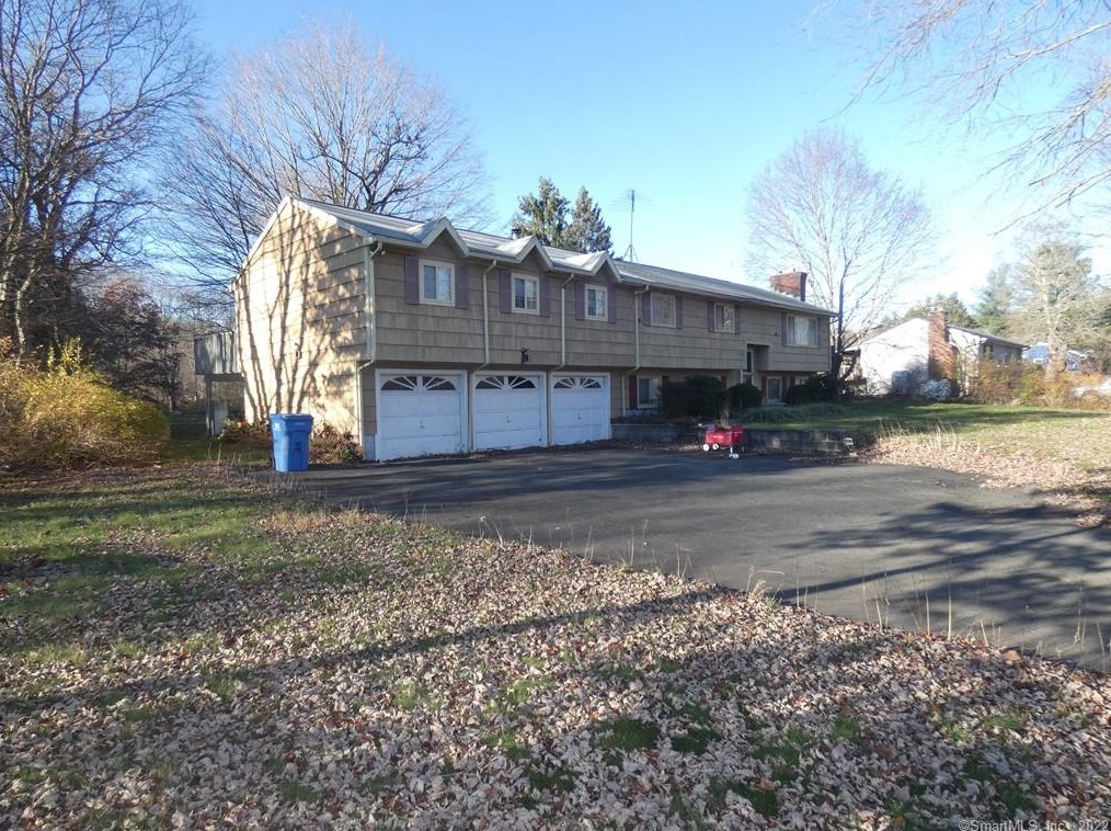 307 Pepper St, Upper Stepney, CT 06468