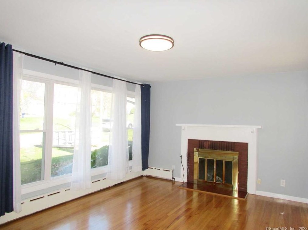 187 Sherwood Dr, Torrington, CT 06790