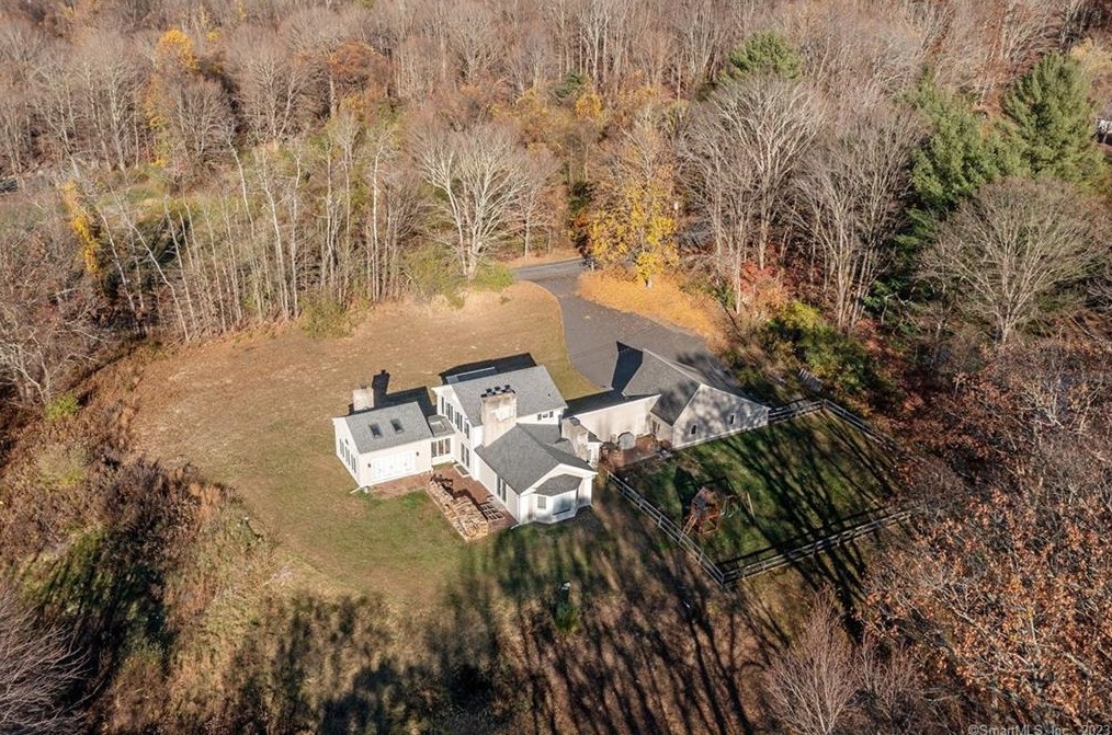 83 Buckingham Rd, Northville, CT 06776