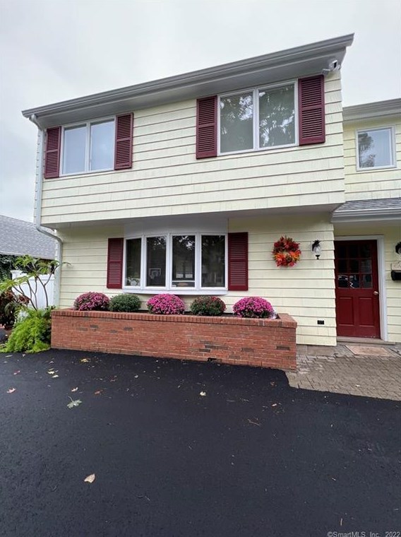 282 Meriden Ave, Southington, CT 06489