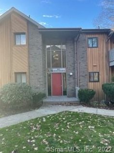 61 Riverview Dr #61, Bridgeport, CT 06606