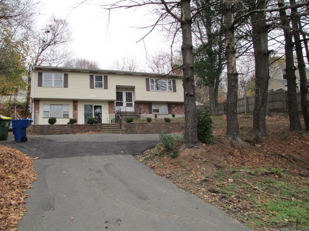 3065 E Main St, Waterbury, CT 06705