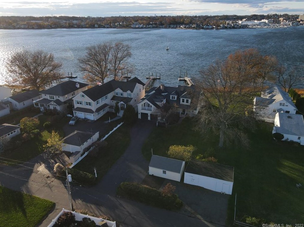 9 Sylvester Ct, Norwalk, CT 06855