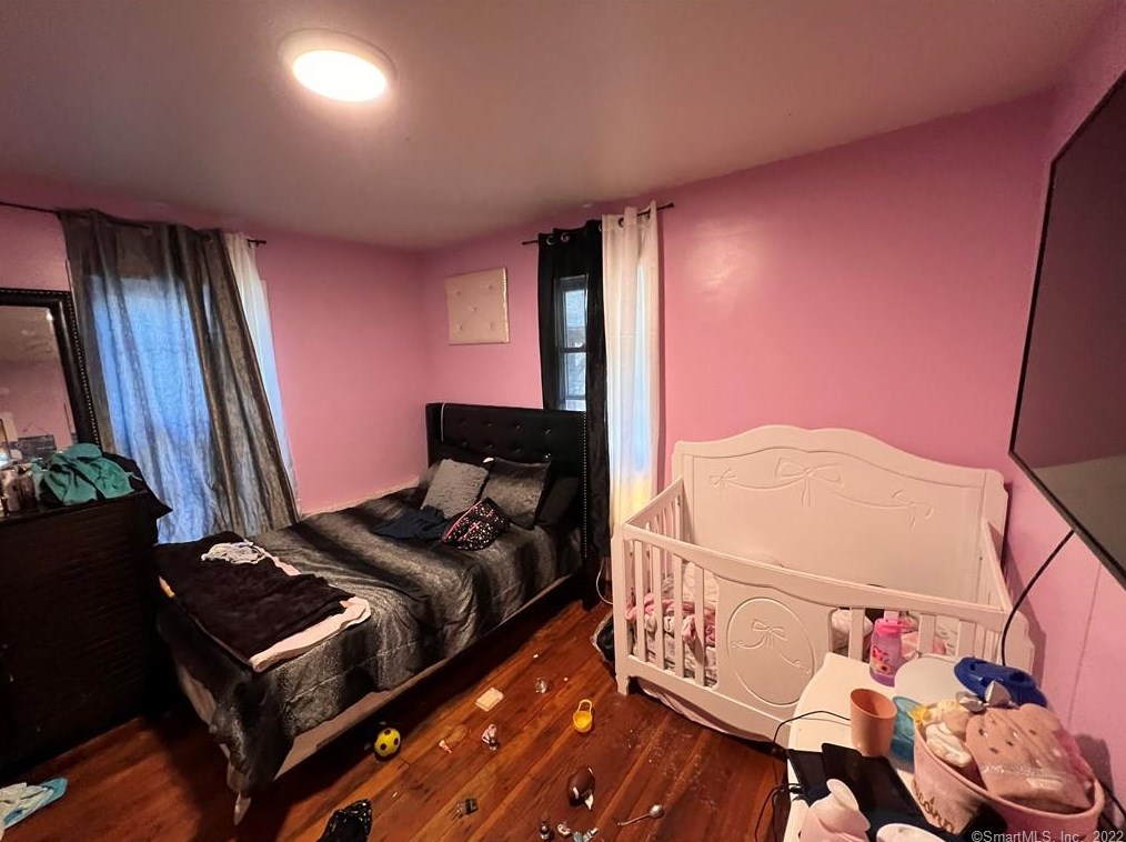 1108 E Main St, Waterbury, CT 06705