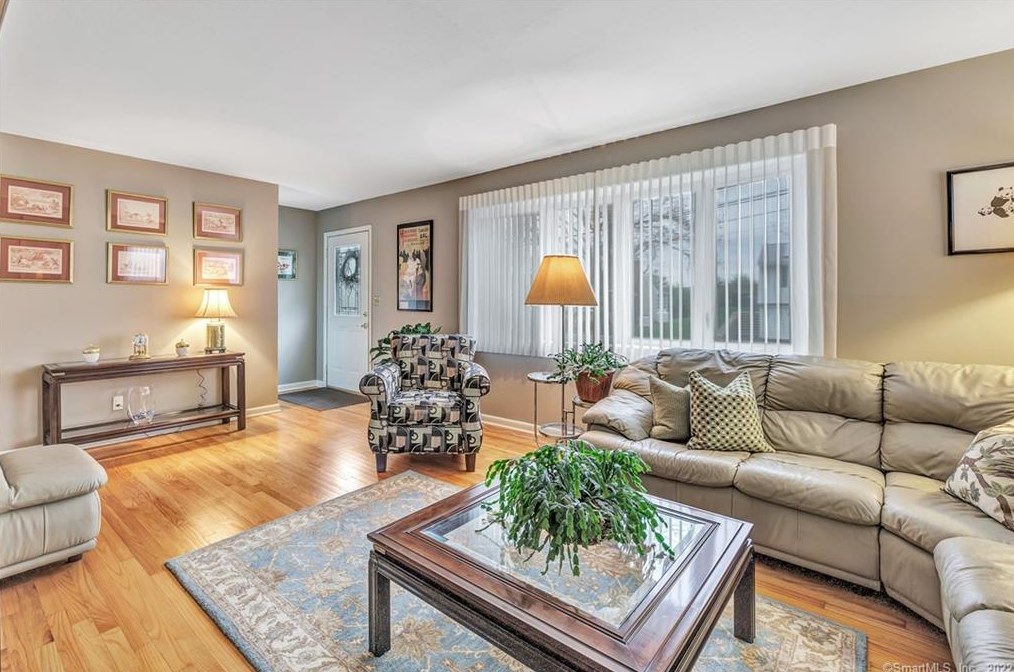 35 Sunrise Terrace, Stratford, CT 06614