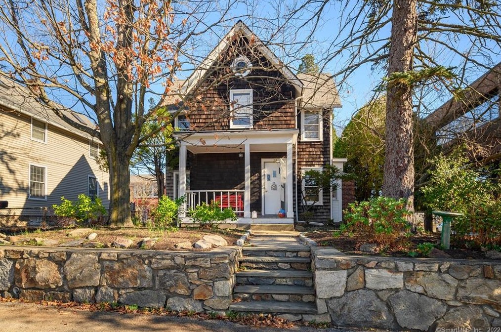 28 Grove St, New Canaan, CT 06840
