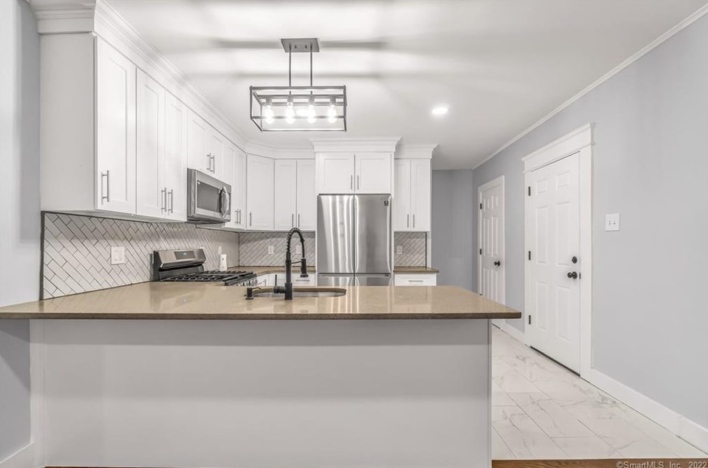 125 Park Ave, Derby, CT 06418