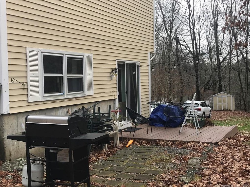 423 Judd Rd, Southbury, CT 06488