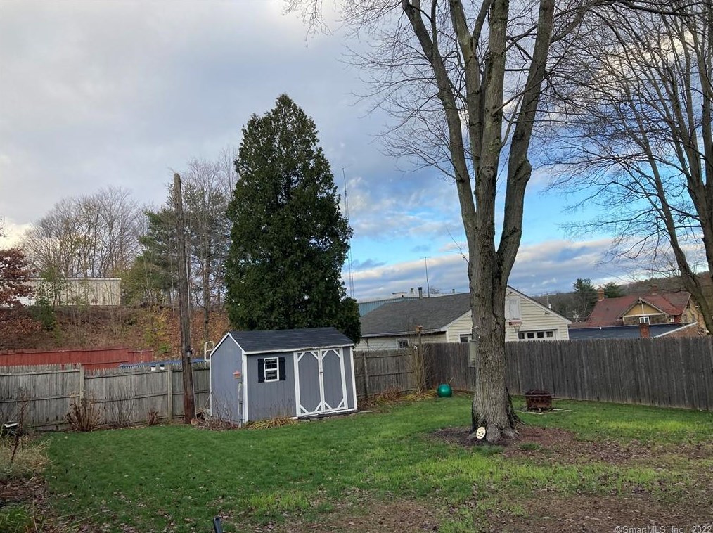 179 Lincoln Ave, Torrington CT  06790-6909 exterior