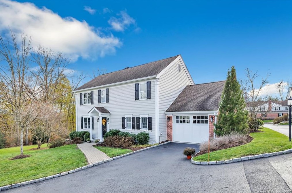 123 Richmond Hill Rd #18, New Canaan, CT 06840