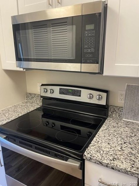77 Scenic View Dr #15, Deep River, CT 06417