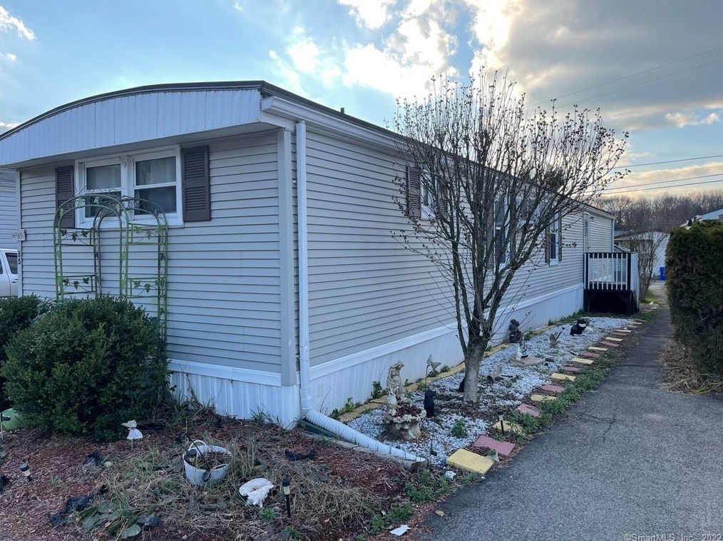 1012 Old Colony Rd #85, Meriden, CT 06451