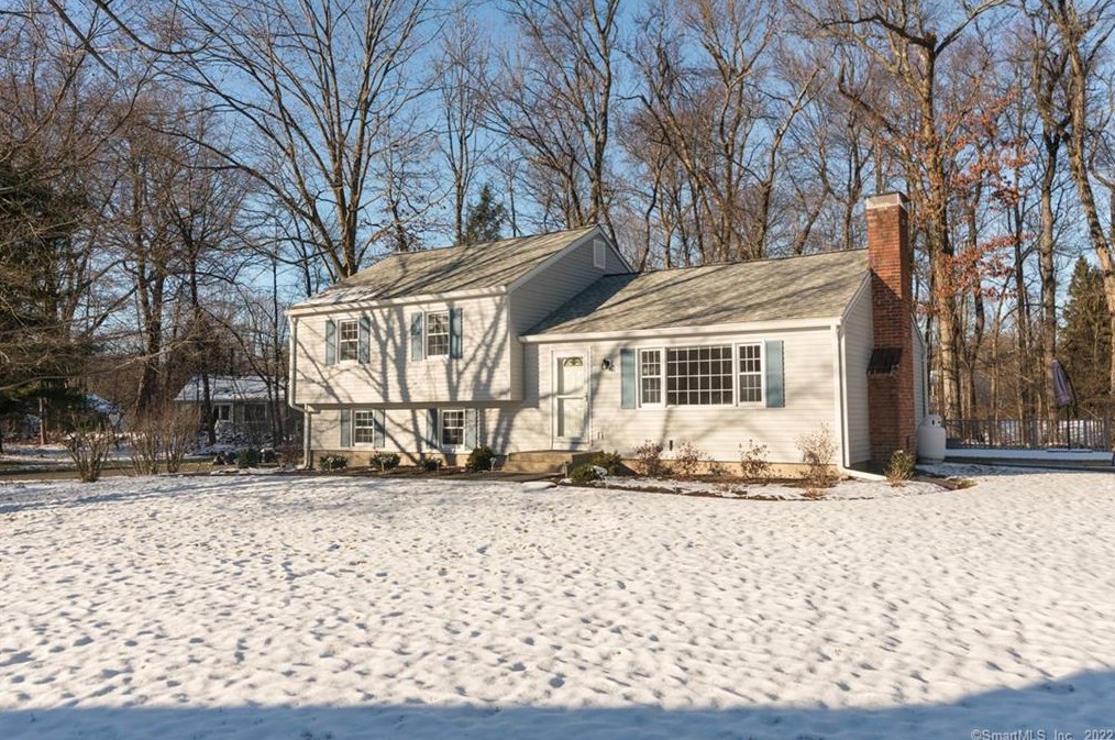 13 N Hearthstone Dr, Bethel, CT 06801