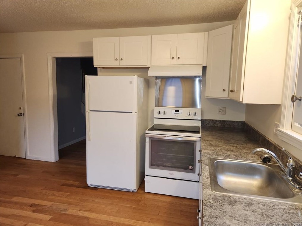 17 Park St #a, Stafford, CT 06076