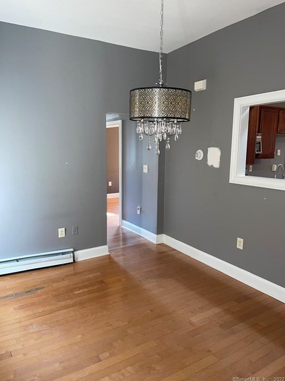 8 Ashley St, Hartford CT 06105-1310 exterior