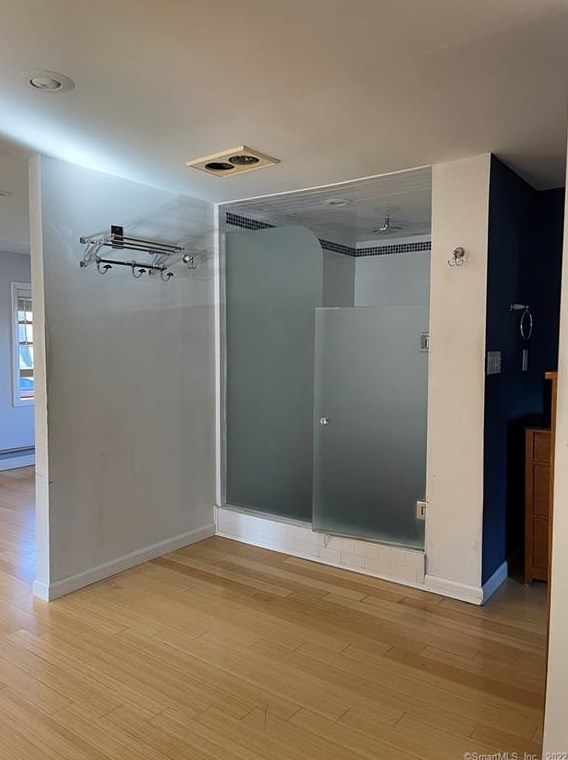 8 Ashley St, Hartford CT 06105-1310 exterior