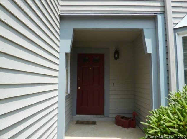 22 Paisley Ln, Fairfield, CT 06825