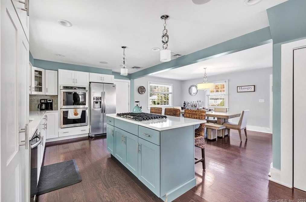 46 Spindrift Ln, Milford, CT 06460