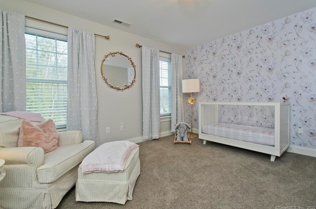 27 Stratton Farms Rd, Suffield CT  06093-2924 exterior