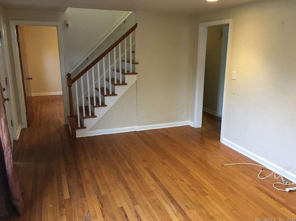 31 Ives St, New Haven CT 06518-2235 exterior