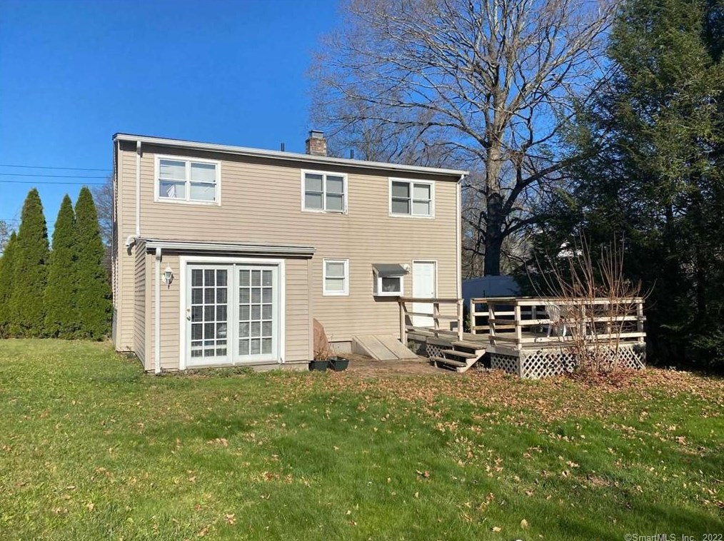 31 Ives St, New Haven CT 06518-2235 exterior