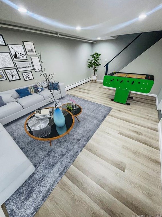 33 Roxbury Rd, Hartford CT  06118-1652 exterior