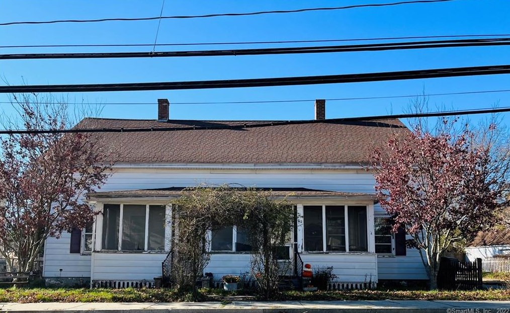 72 S Main St, Moosup, CT 06354