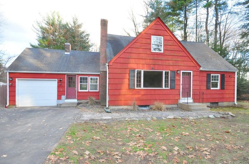 438 Hopmeadow St, Simsbury CT  06089-9731 exterior