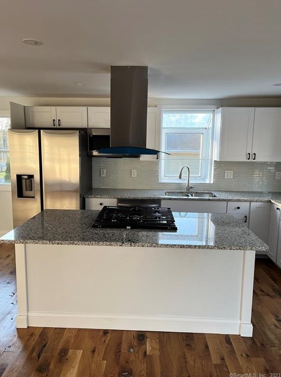 58 Charles Dr, Waterbury, CT 06716