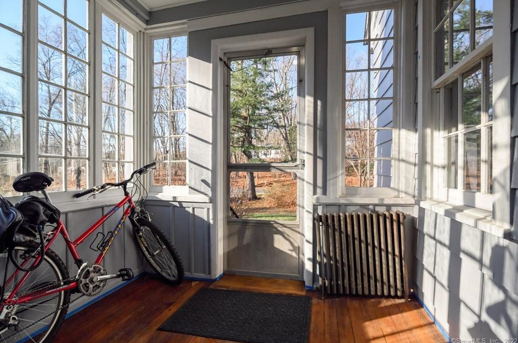 51 Pecks Ln, Newtown, CT 06470-2322