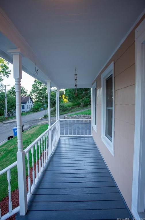 71 Maple St, Norwich, CT 06360