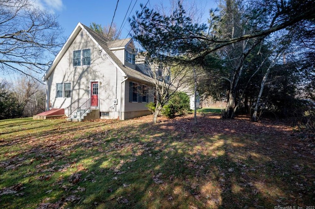 352 Old Middle St, Goshen, CT 06756