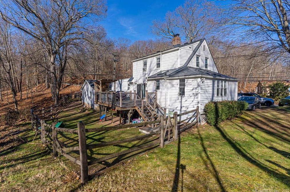 7 Cheshire Rd, Wallingford, CT 06492