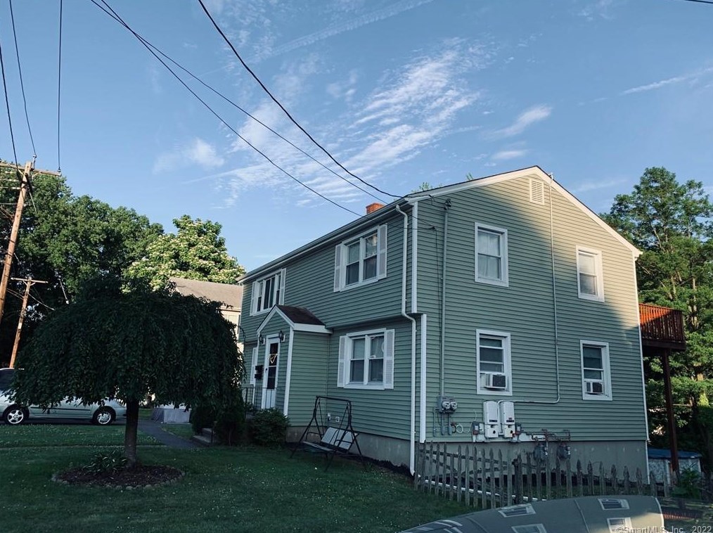 121 Peck St, Stratford, CT 06614