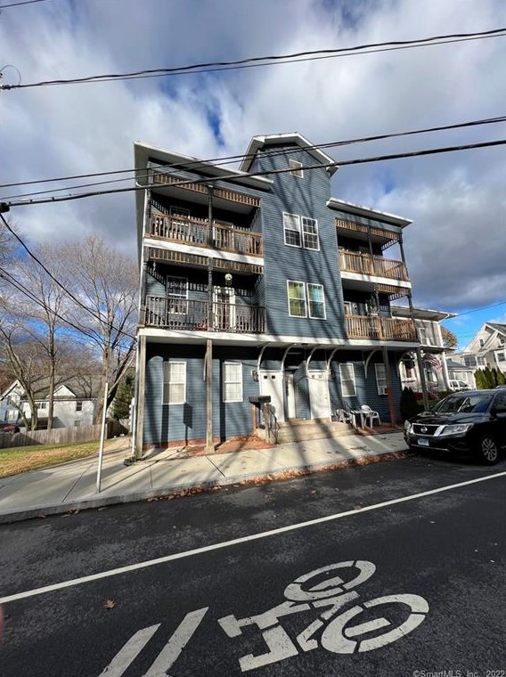214 N Main St #3g, Union City, CT 06770