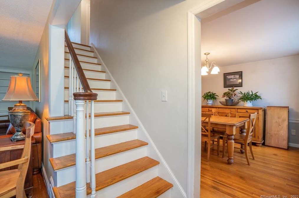 11 Dorset Rd, Hartford CT 06119-1313 exterior