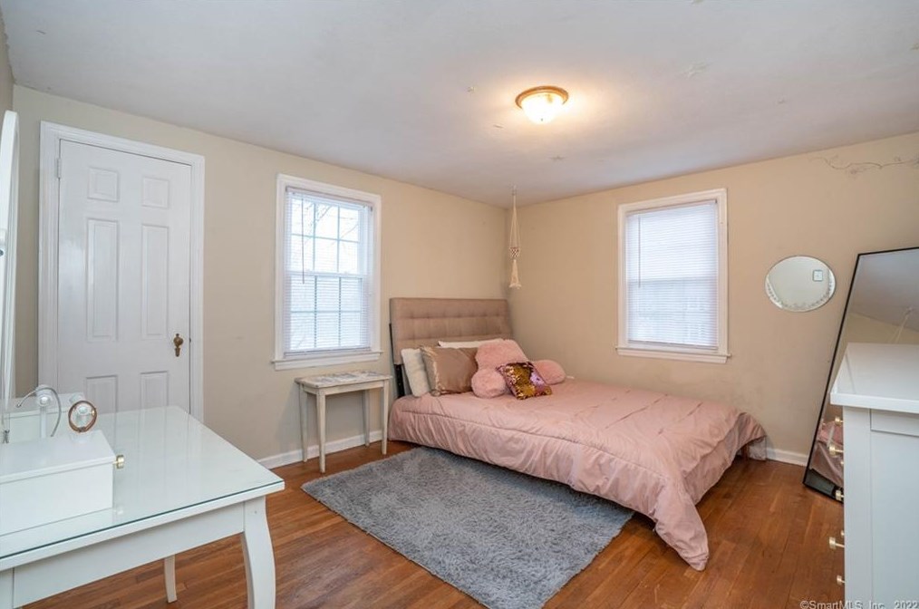 11 Dorset Rd, Hartford CT 06119-1313 exterior