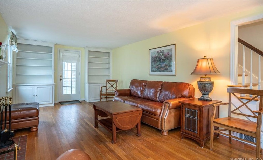 11 Dorset Rd, Hartford CT 06119-1313 exterior