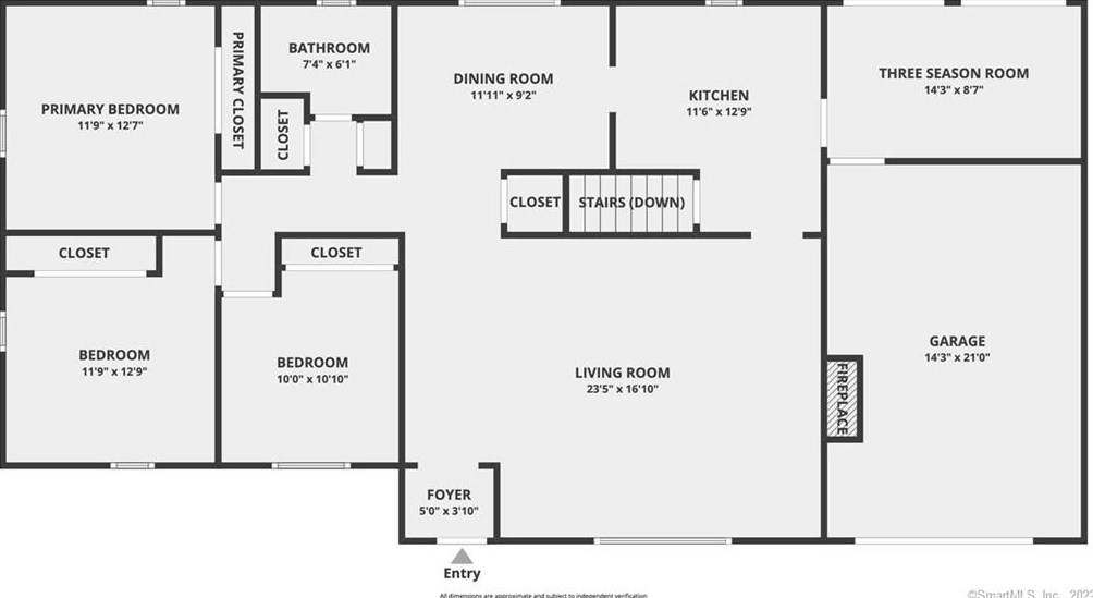 106 Milton Dr, Meriden CT  06450-2423 exterior