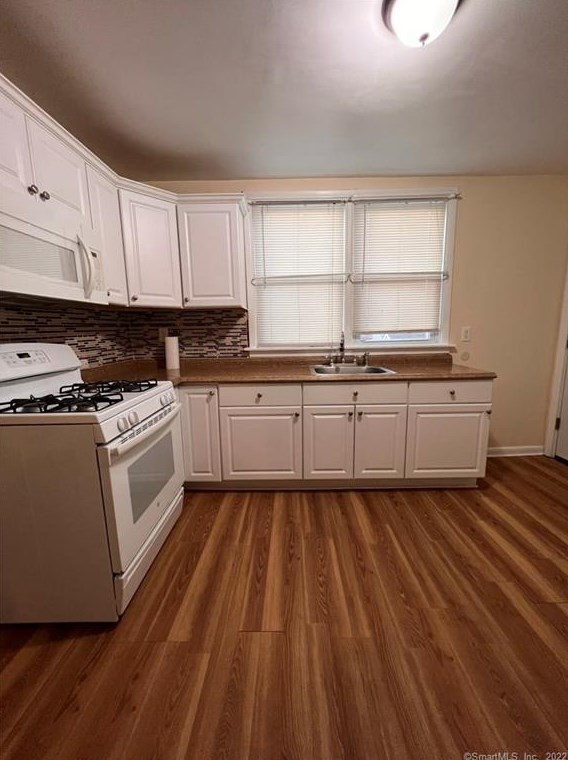 33 Trowel St #2nd, Bridgeport, CT 06608