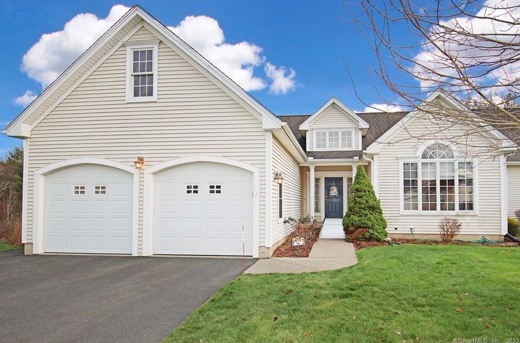 66 Boysenberry Ct, Suffield, CT 06078-2179