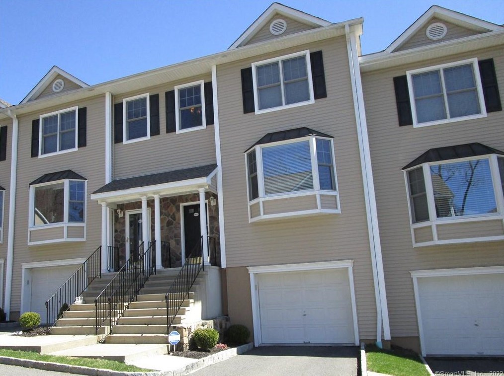 15 Scuppo Rd #1403, Danbury, CT 06811