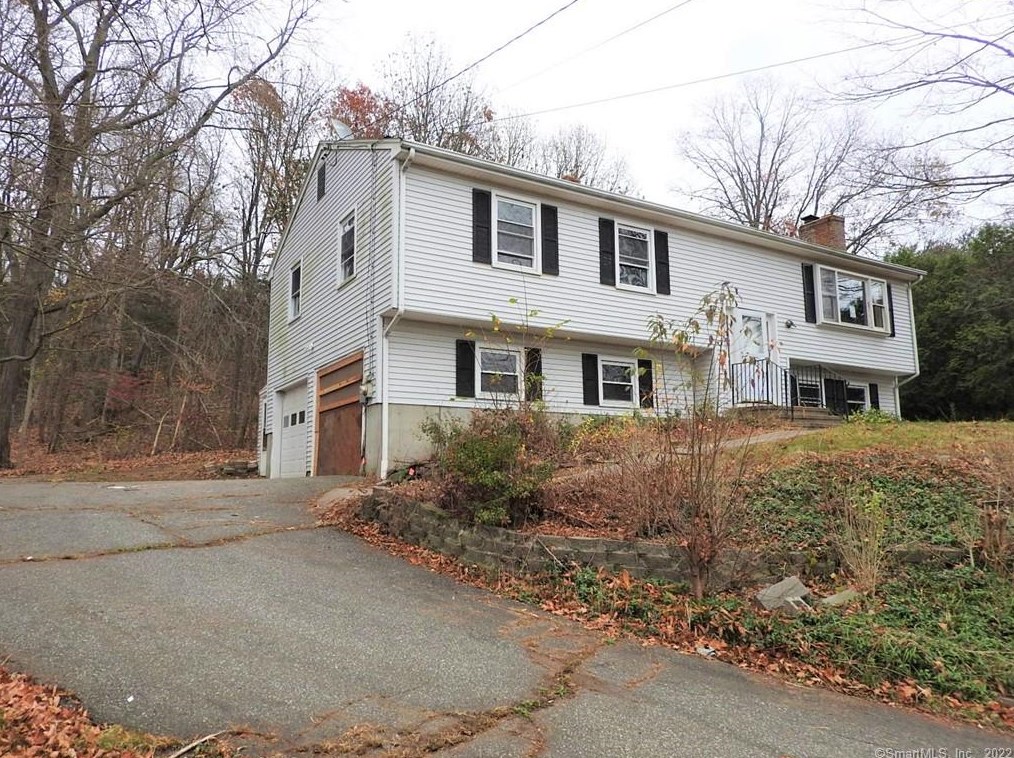 914 Saybrook Rd, Middletown, CT 06457