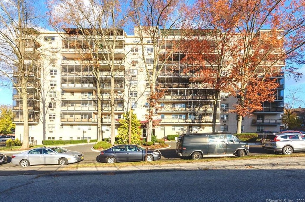 80 Cartright St #8l, Bridgeport, CT 06604