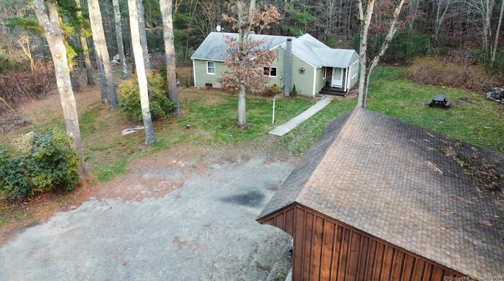 230 Lake St, Moosup, CT 06354