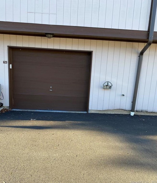 27 Crows Nest Ln #7m, Danbury, CT